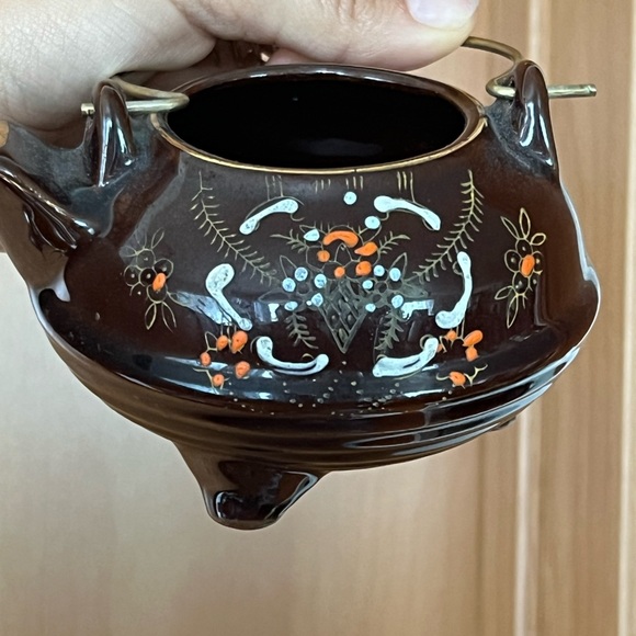 Hand-Painted Japanese Teapot - Vintage - Picture 4 of 7